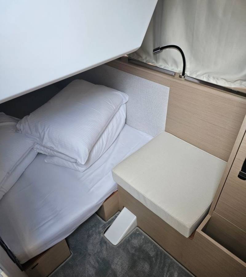 NC 37, Sierra | Yacht Charter Croatia