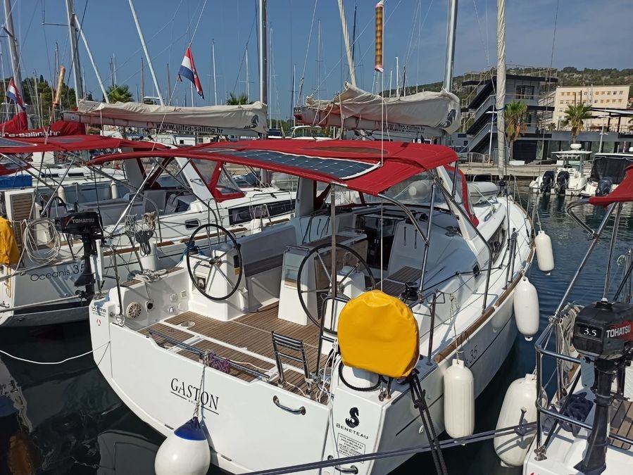 Oceanis 35, Gaston | Yachtcharter Kroatien