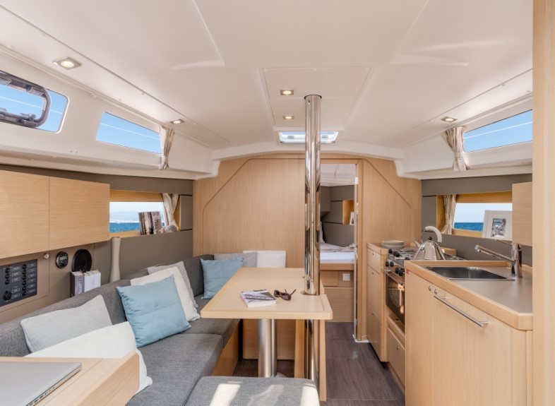 Oceanis 35, Gaston | Yachtcharter Kroatien