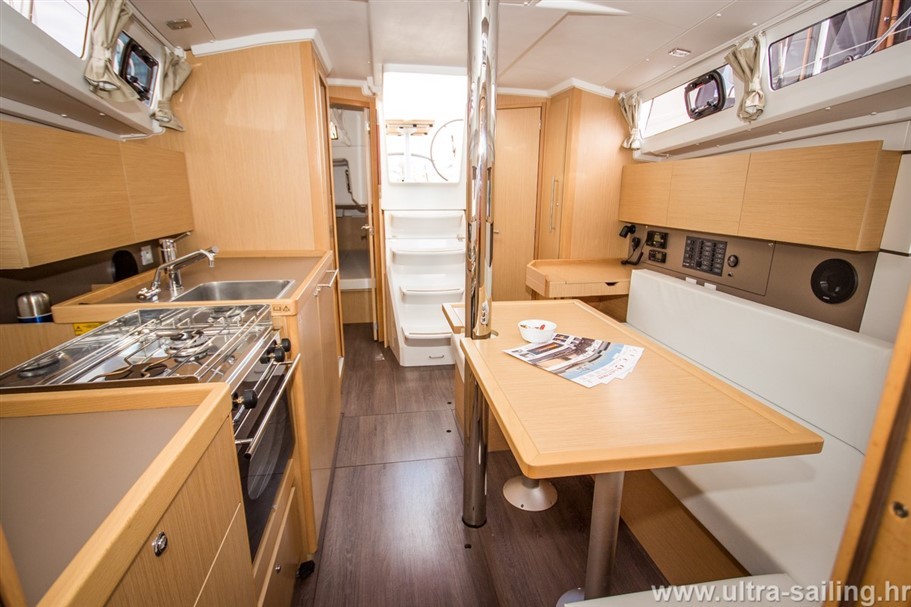 Oceanis 35, Gaston | Yachtcharter Kroatien