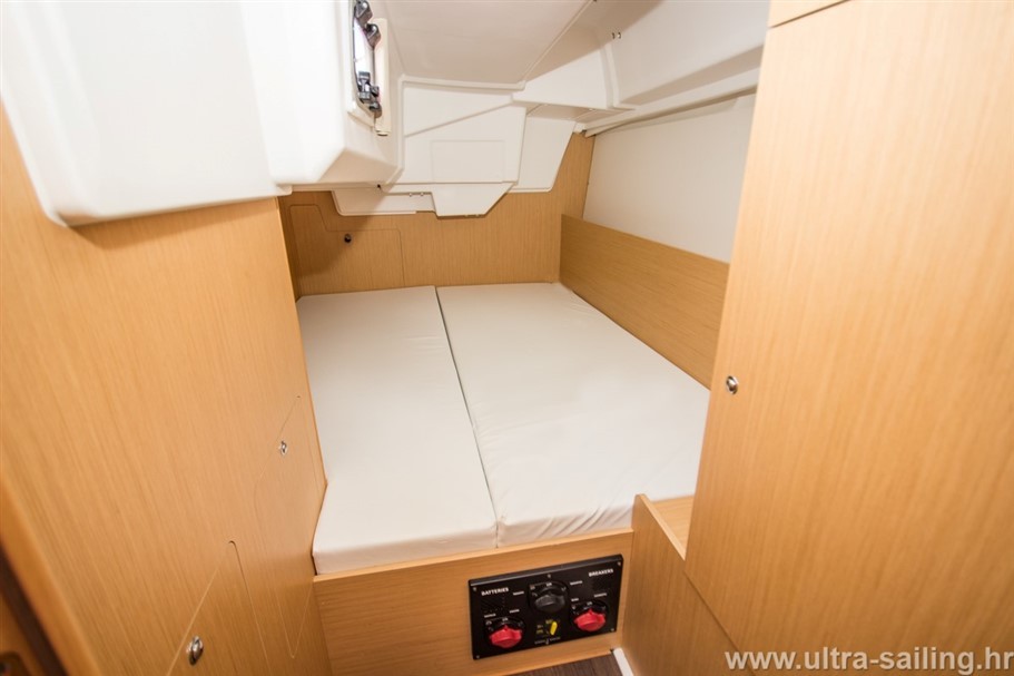 Oceanis 35, Gaston | Yachtcharter Kroatien