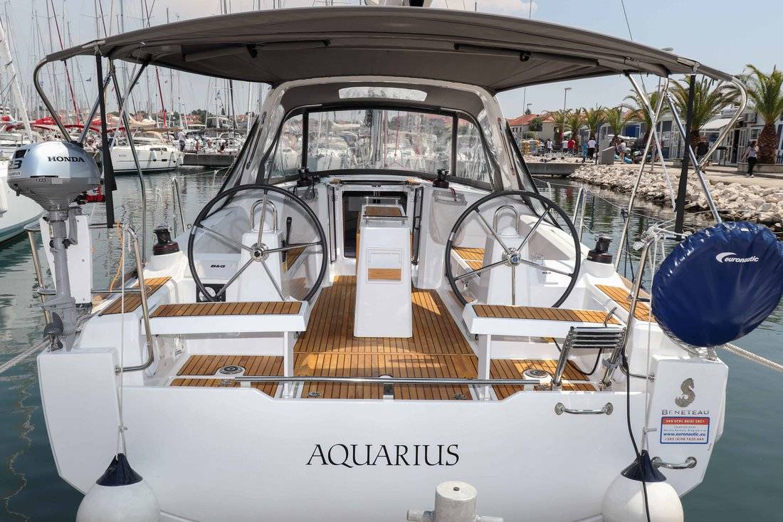 Oceanis 35.1, Aquarius | Yachtcharter Kroatien