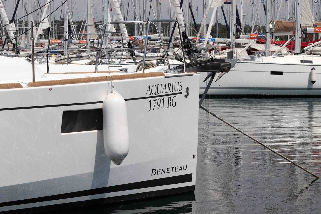 Oceanis 35.1, Aquarius | Yachtcharter Kroatien