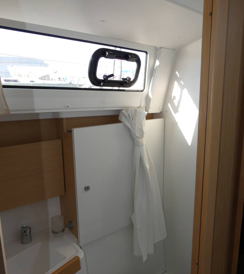 Oceanis 38, Omega | Yacht Charter Croatia