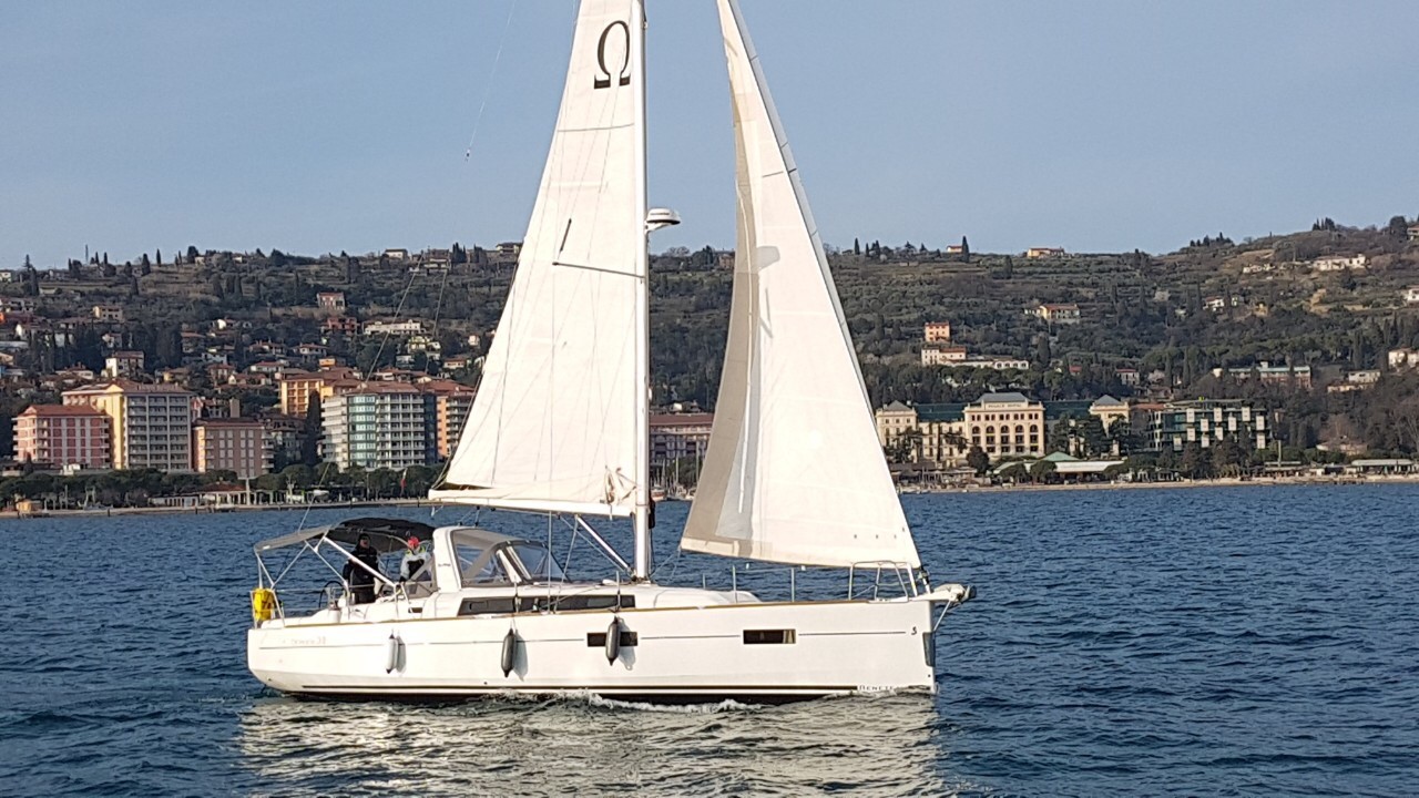 Oceanis 38, Omega | Yacht Charter Croatia