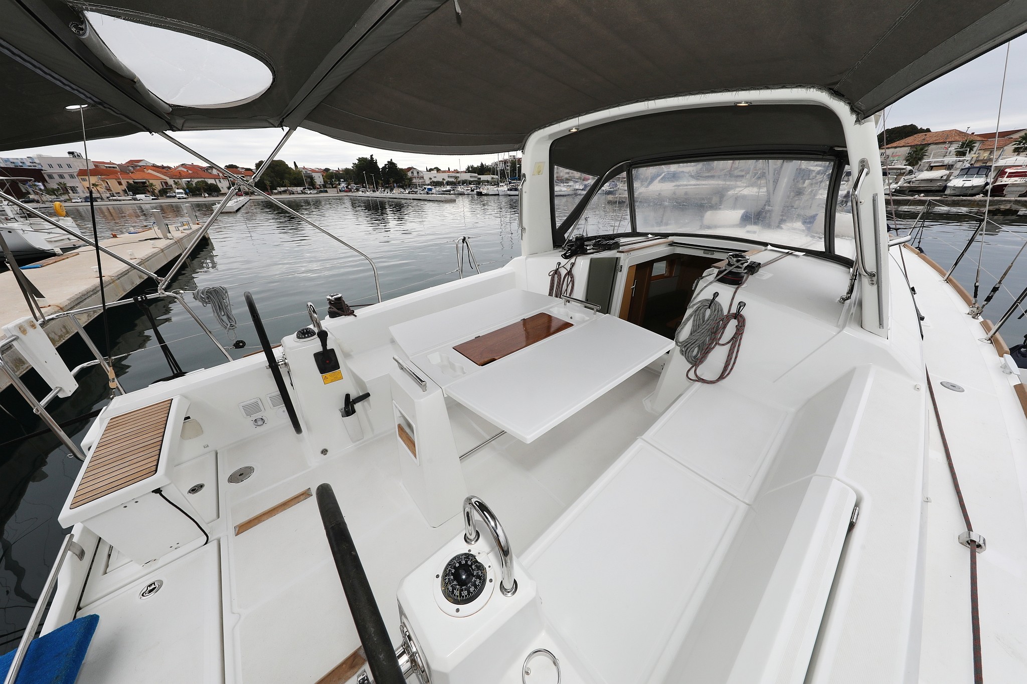 Oceanis 38, One | Yacht Charter Croatia