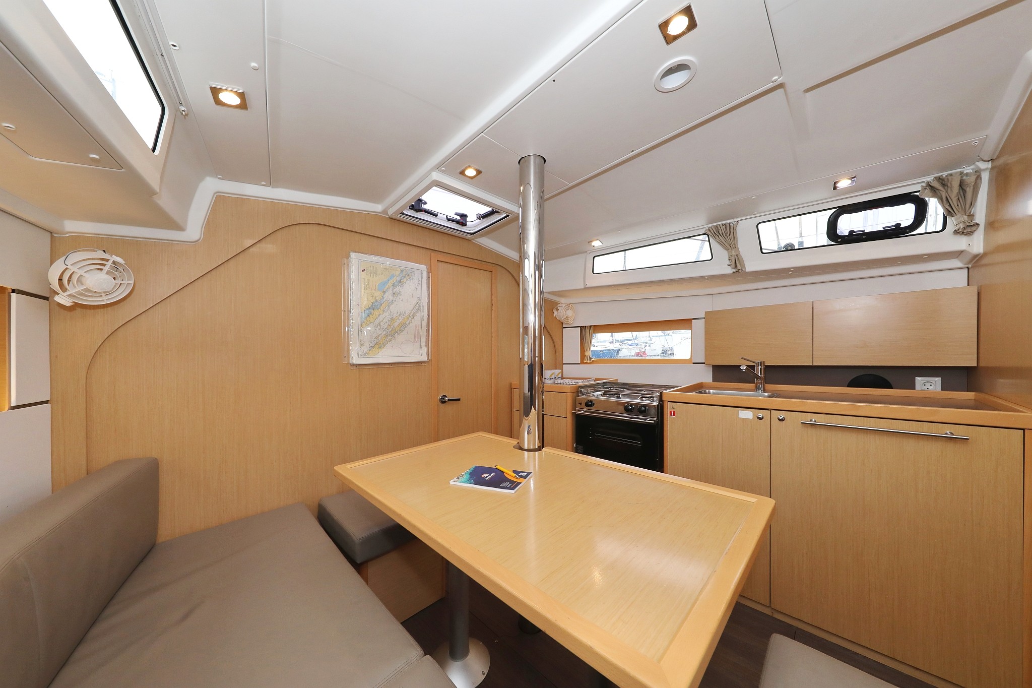 Oceanis 38, One | Yacht Charter Croatia