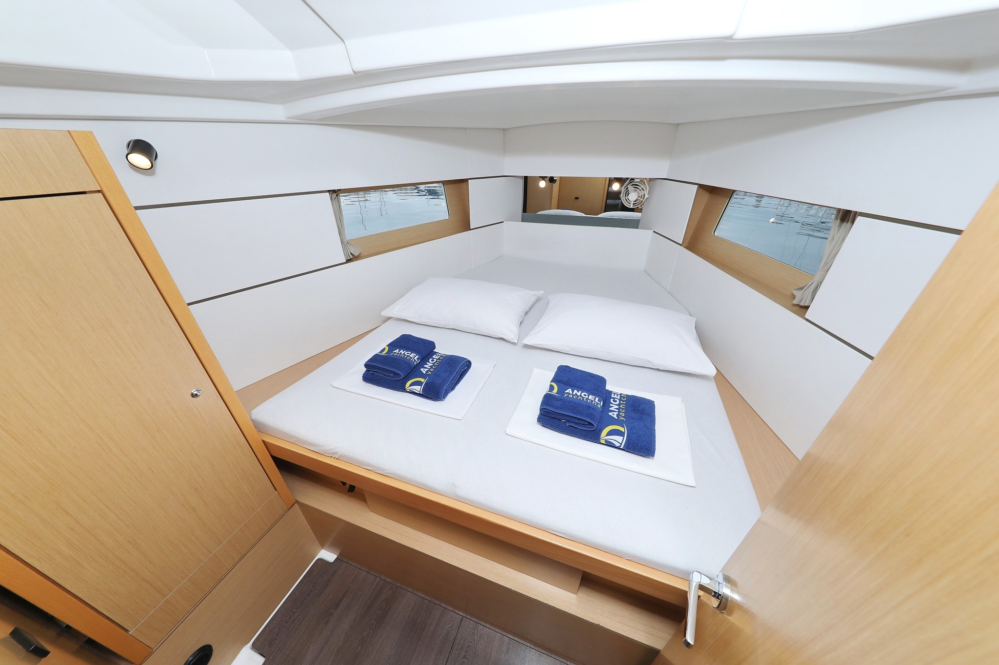 Oceanis 38, One | Yacht Charter Croatia