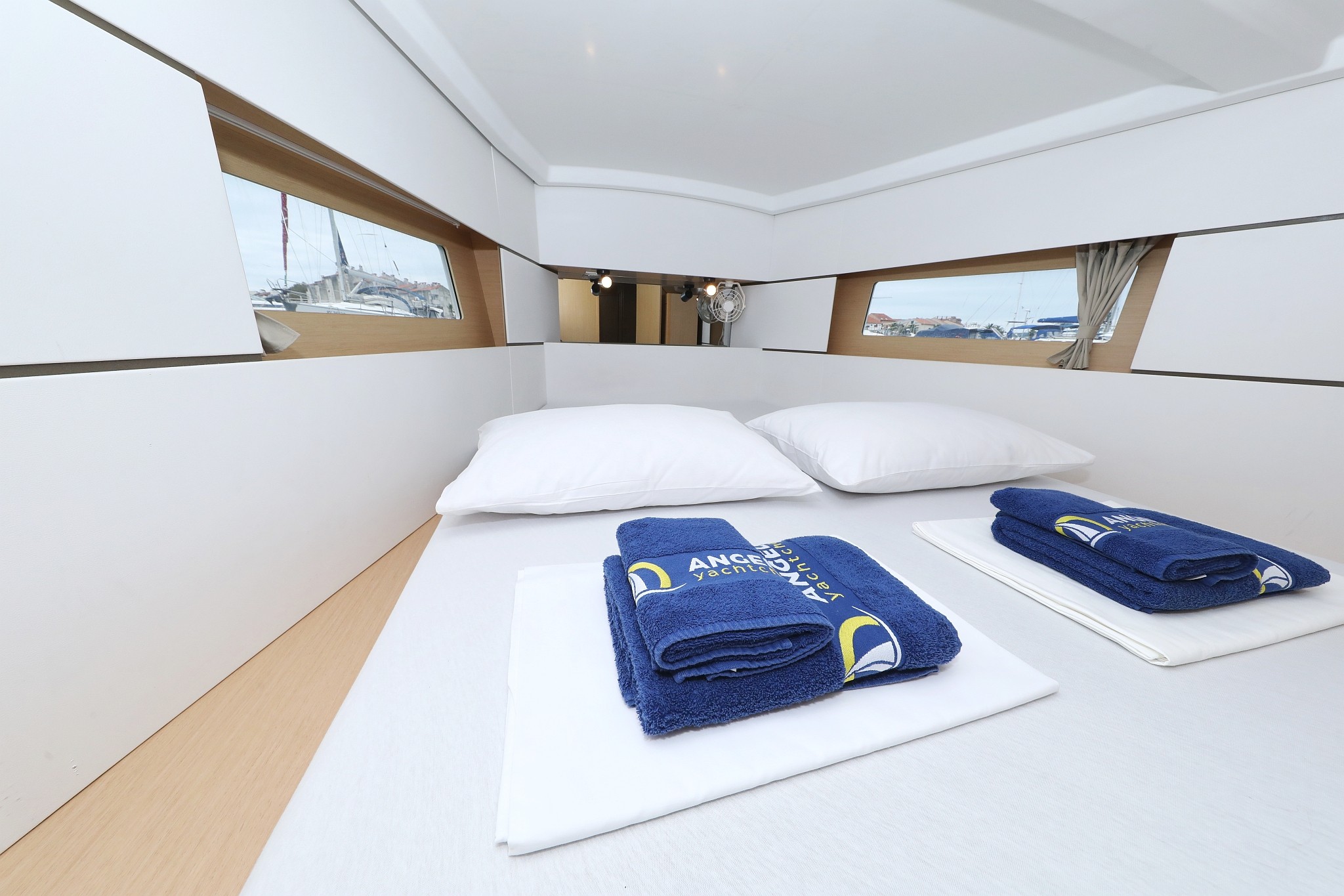 Oceanis 38, One | Yacht Charter Croatia