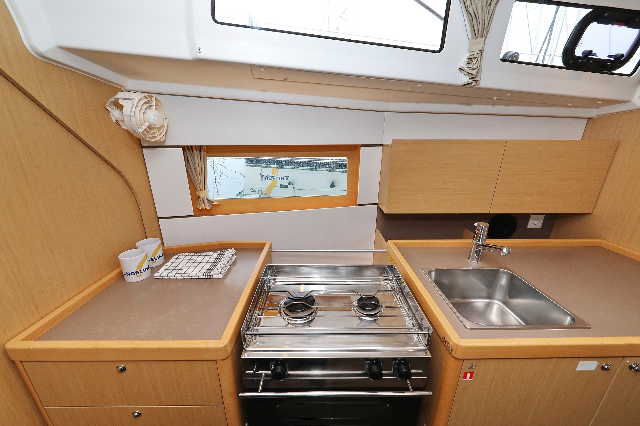 Oceanis 38, One | Yacht Charter Croatia