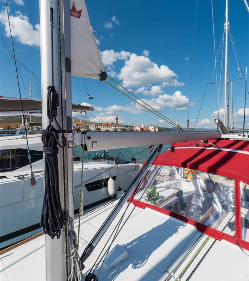 Oceanis 38, Rusalka | Yacht Charter Croatia