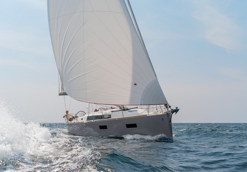 Oceanis 38, Martine | Yacht Charter Croatia