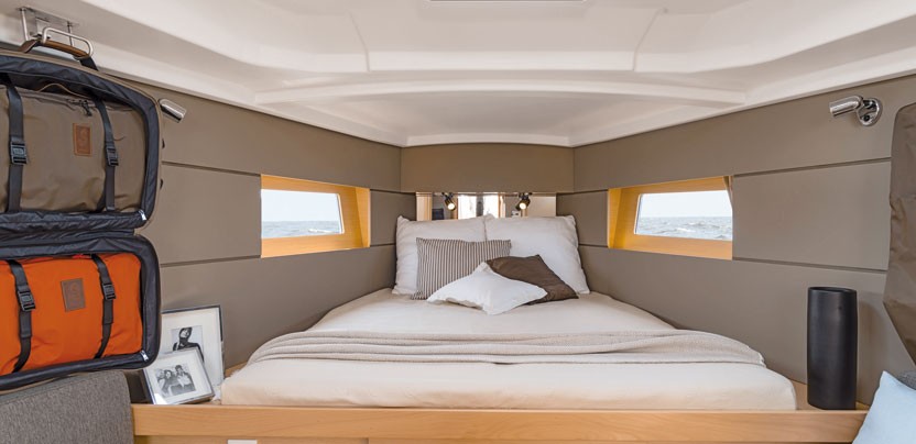 Oceanis 38.1, MODENA | Yacht Charter Croatia