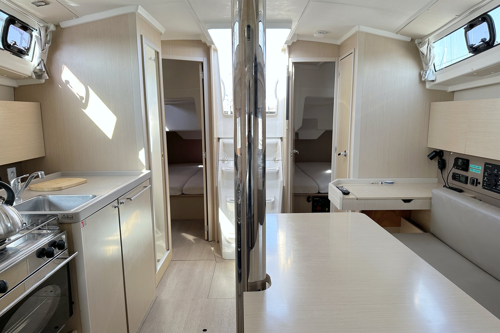 Oceanis 38.1, Tena | Yacht Charter Croatia