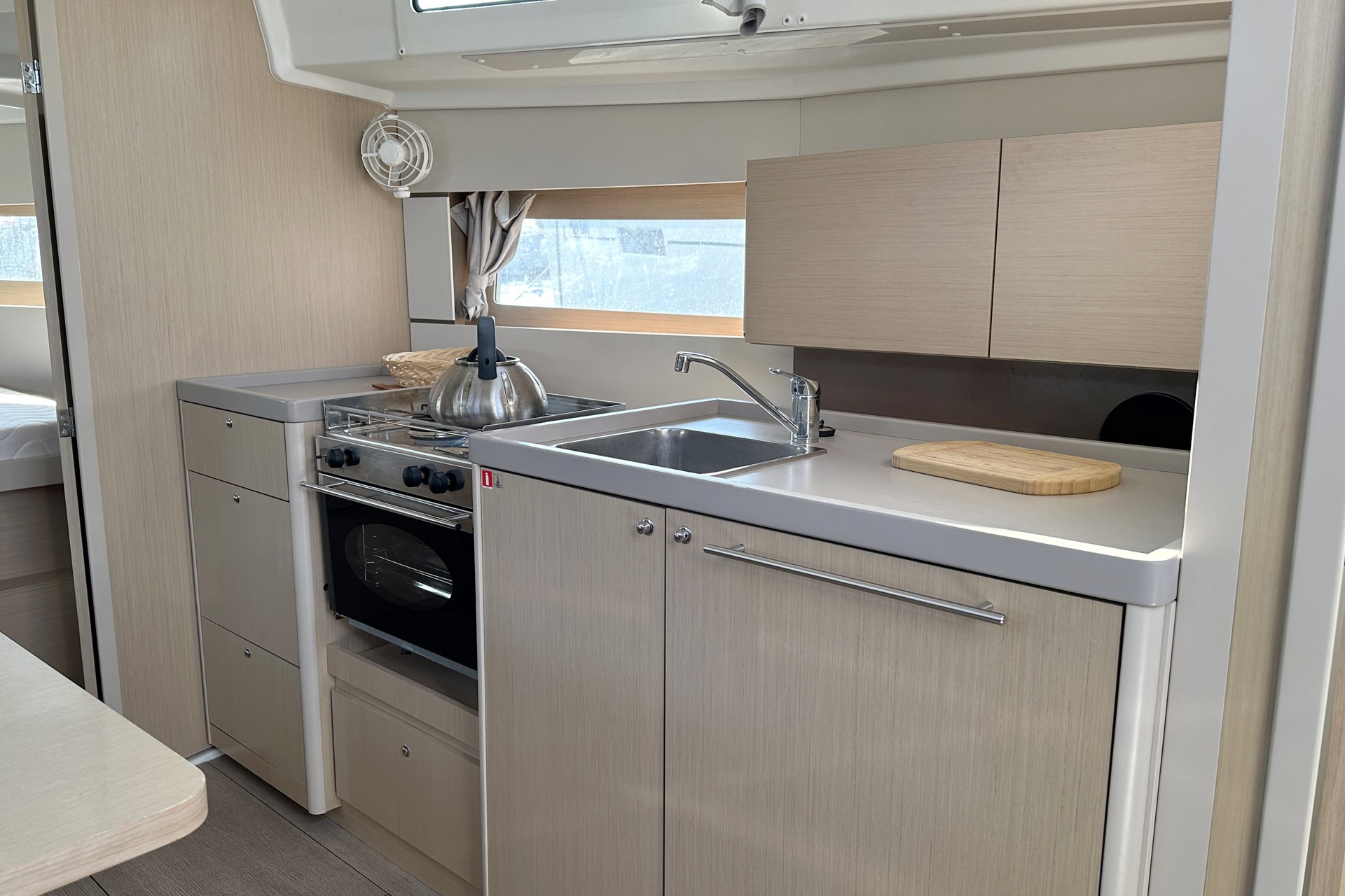 Oceanis 38.1, Tena | Yacht Charter Croatia