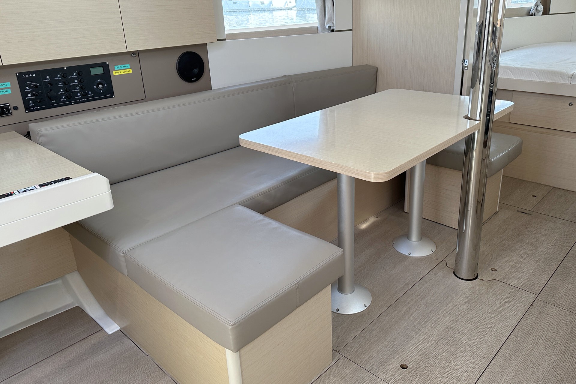 Oceanis 38.1, Tena | Yacht Charter Croatia