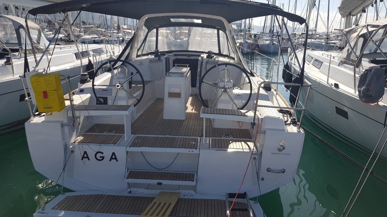 Oceanis 38.1, Aga | Yacht Charter Croatia