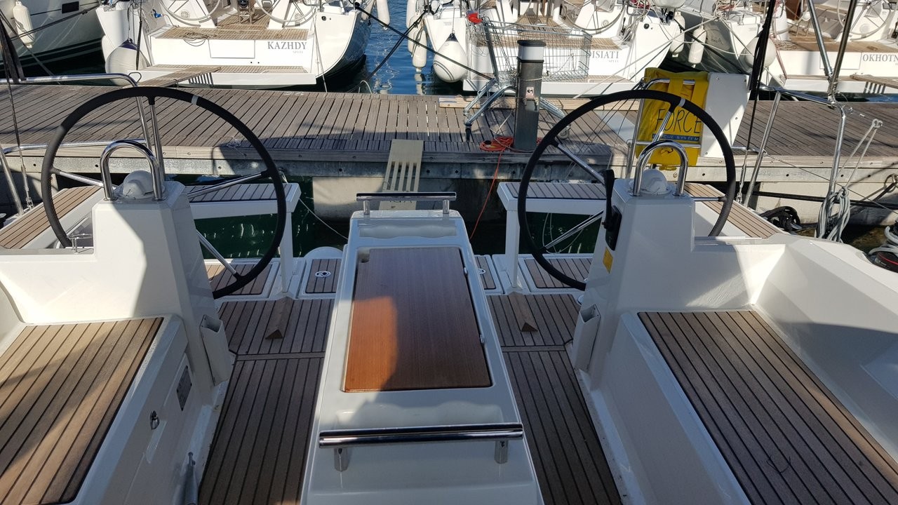 Oceanis 38.1, Aga | Yacht Charter Croatia