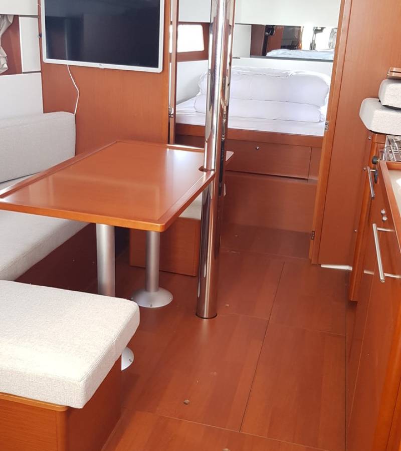 Oceanis 38.1, Aga | Yacht Charter Croatia