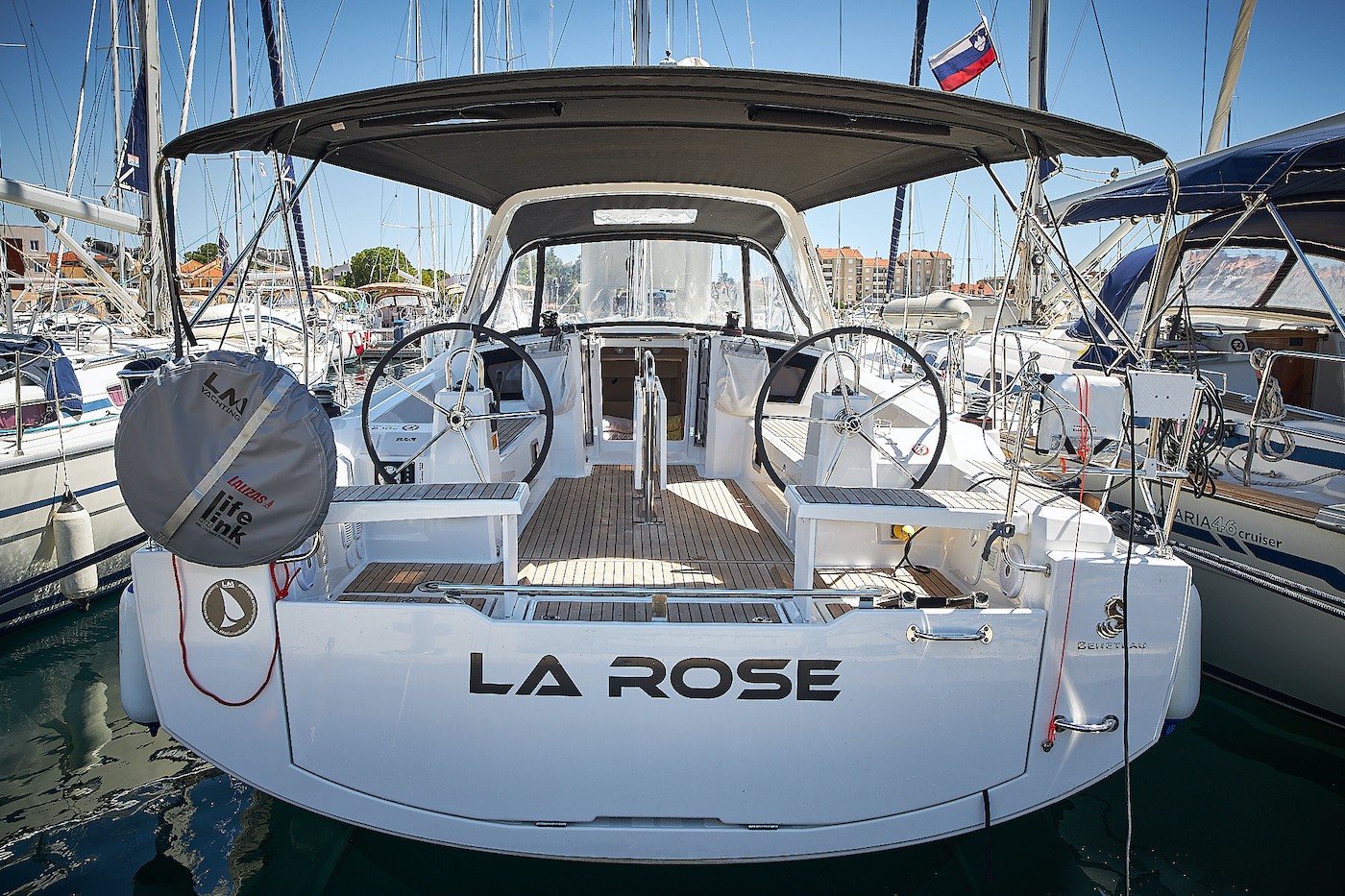 Oceanis 38.1, La Rose | Yacht Charter Croatia