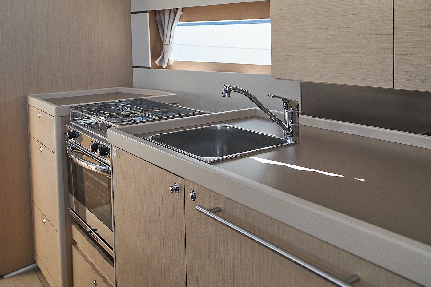 Oceanis 38.1, La Rose | Yacht Charter Croatia