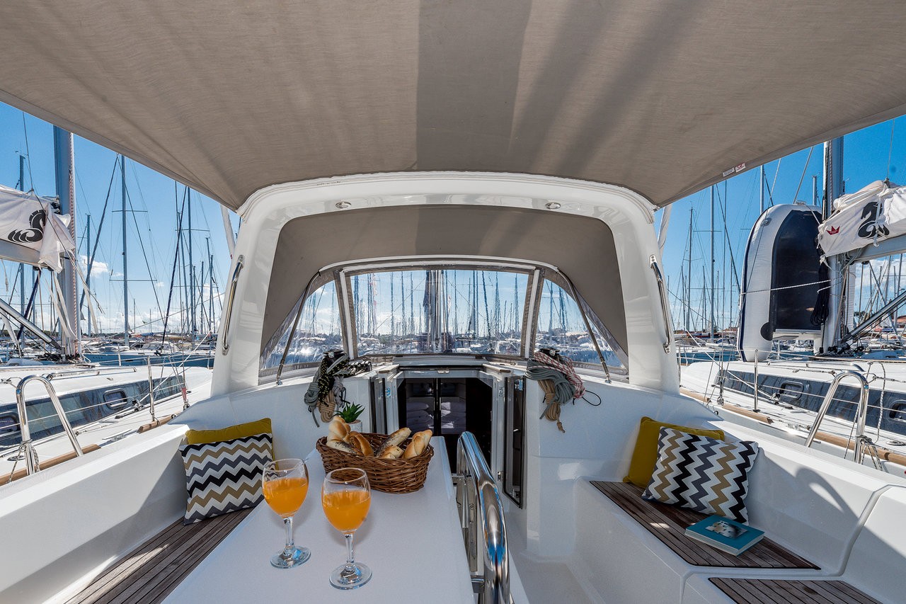 Oceanis 38.1, New Order | Yacht Charter Croatia