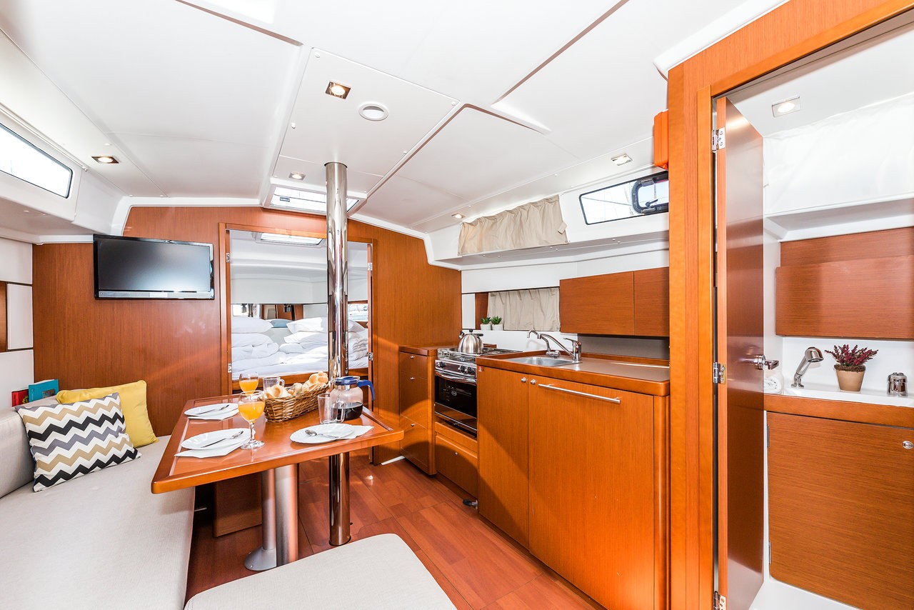 Oceanis 38.1, New Order | Yacht Charter Croatia