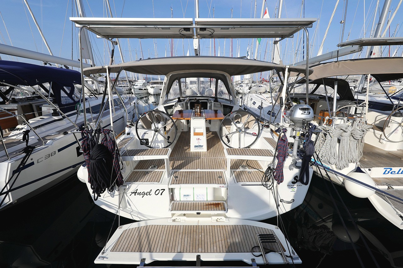 Oceanis 38.1, Angel07 | Yacht Charter Croatia