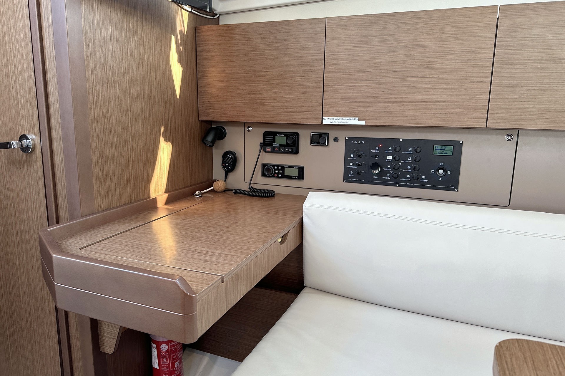 Oceanis 38.1, Flip | Yacht Charter Croatia