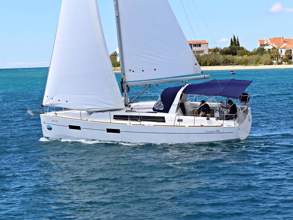 Oceanis 38.1, Aura | Yacht Charter Croatia