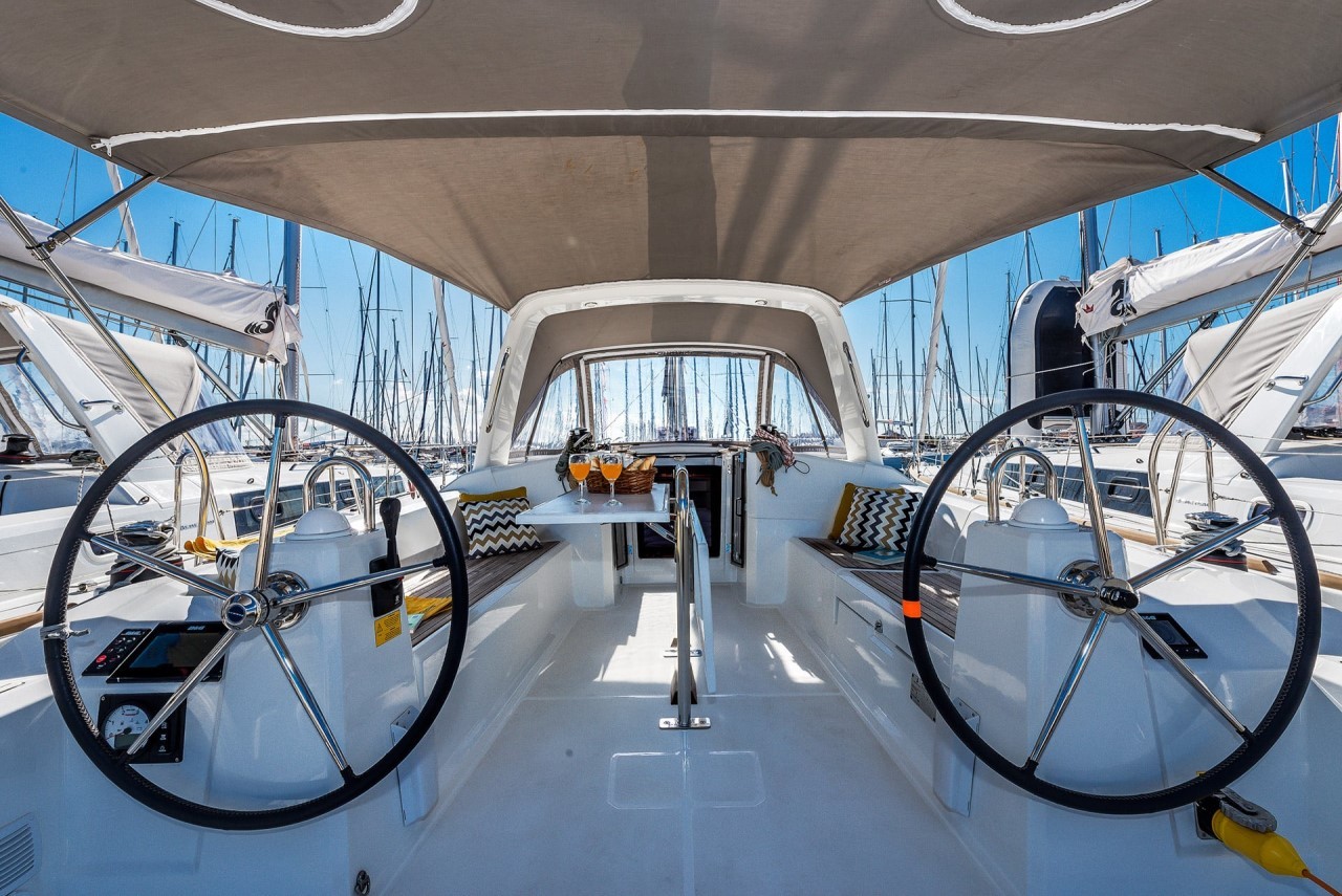 Oceanis 38.1, Sailor Jupiter | Yacht Charter Croatia