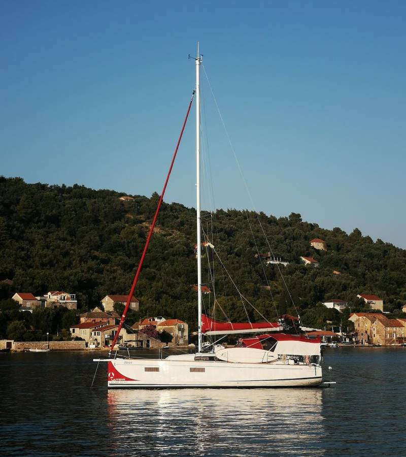 Oceanis 38.1, Teodora | Yacht Charter Croatia