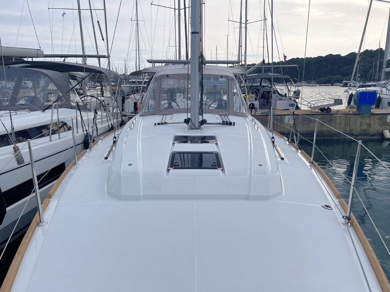 Oceanis 38.1, Jana | Yacht Charter Croatia