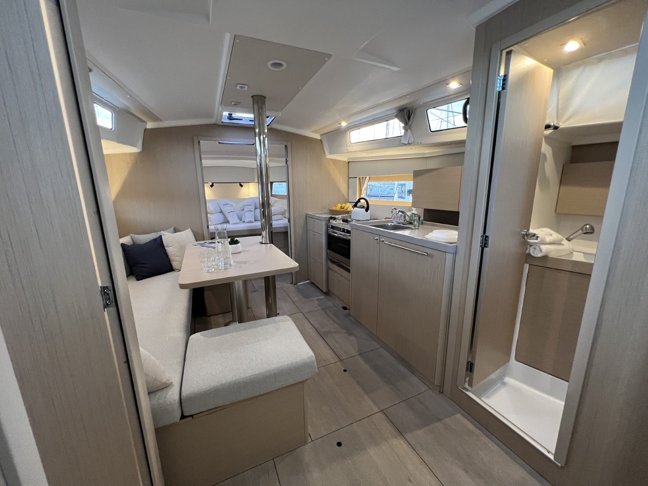 Oceanis 38.1, Jana | Yacht Charter Croatia