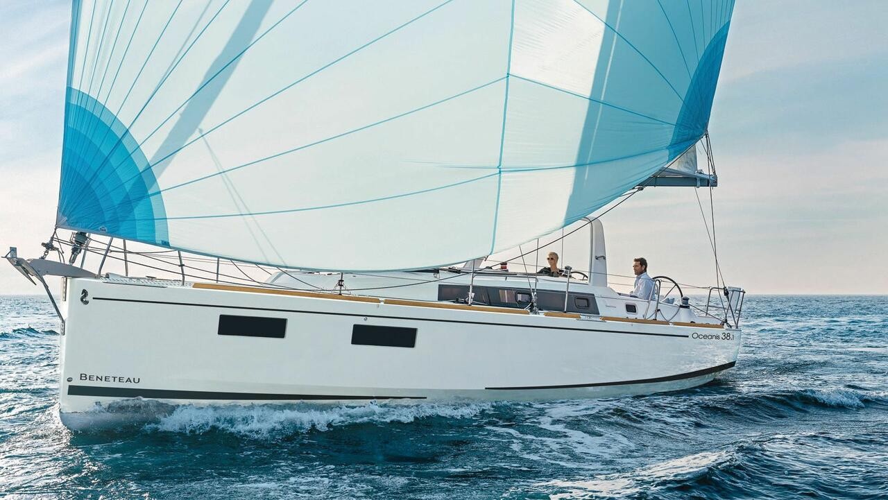 Oceanis 38.1, Lukas | Yacht Charter Croatia