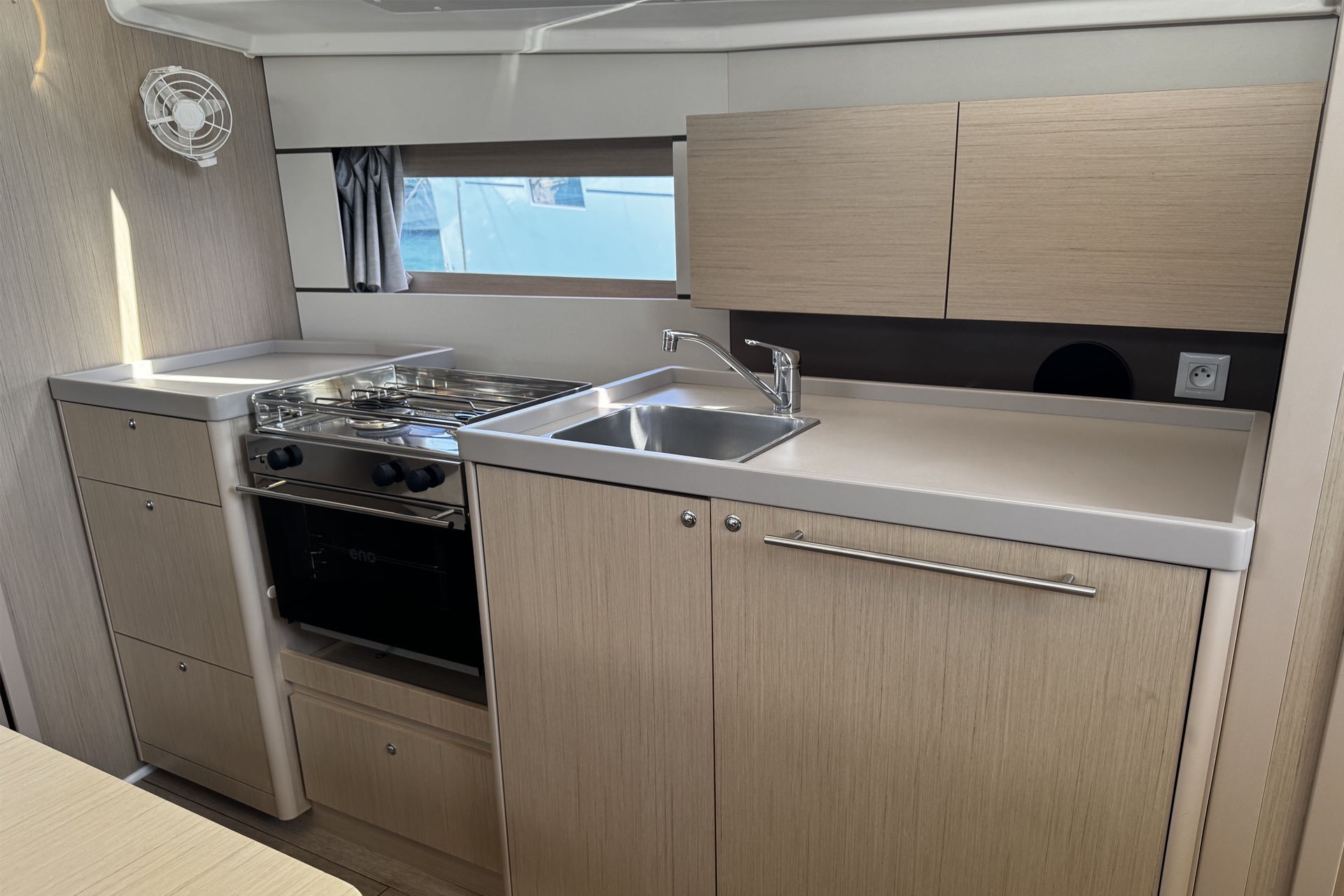 Oceanis 38.1, Tamara | Yacht Charter Croatia