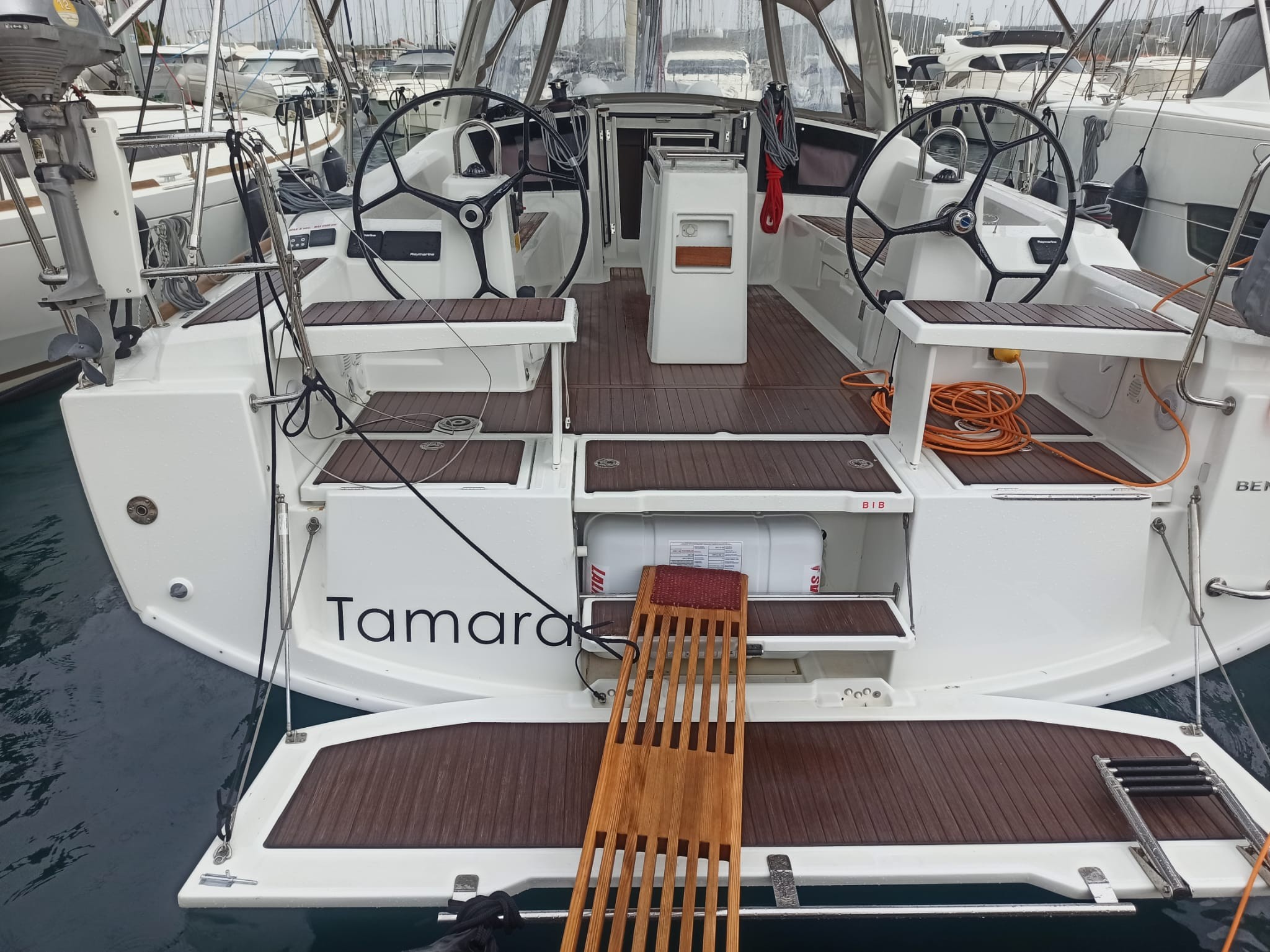 Oceanis 38.1, Tamara | Yacht Charter Croatia