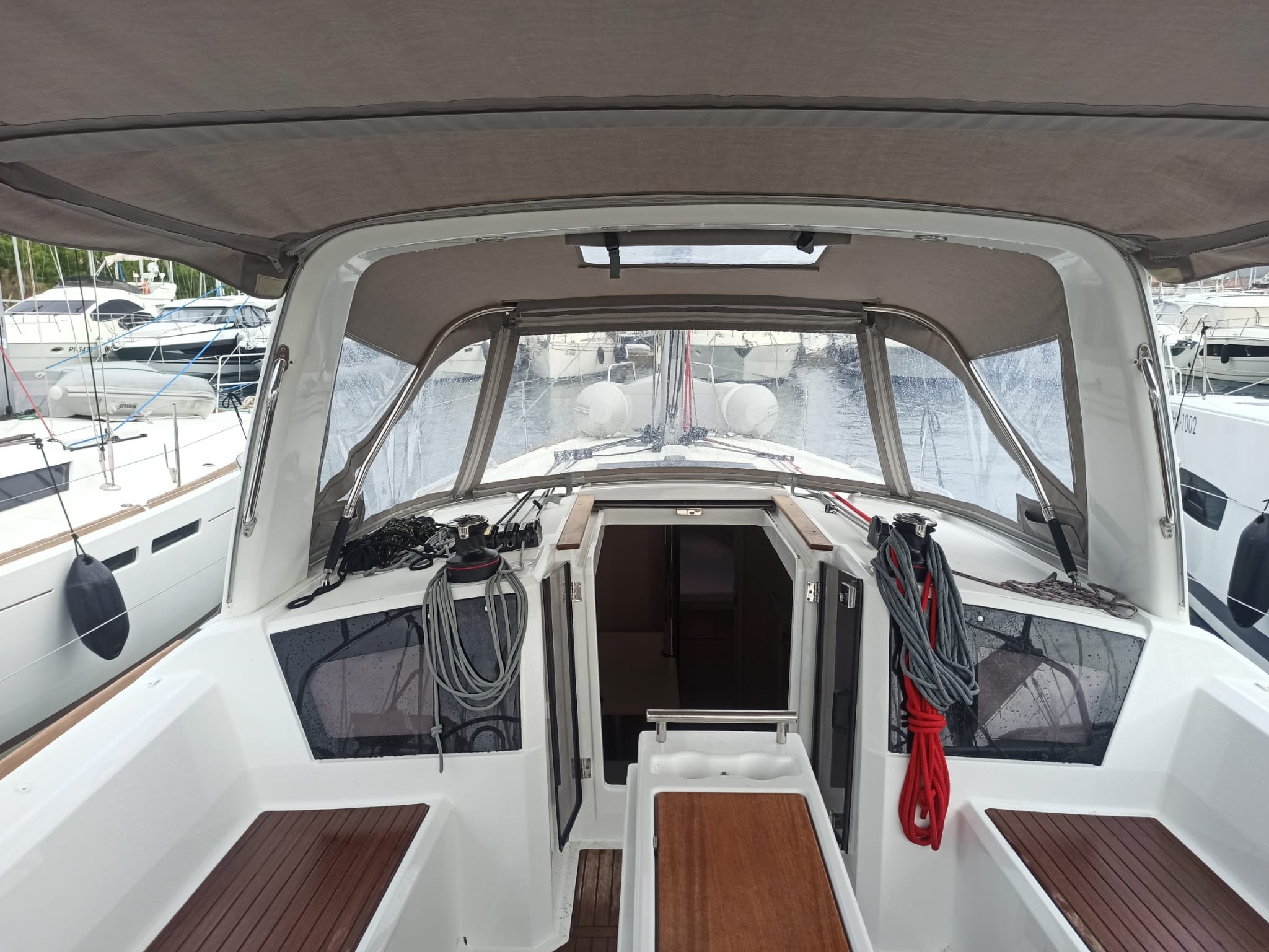 Oceanis 38.1, Tamara | Yacht Charter Croatia