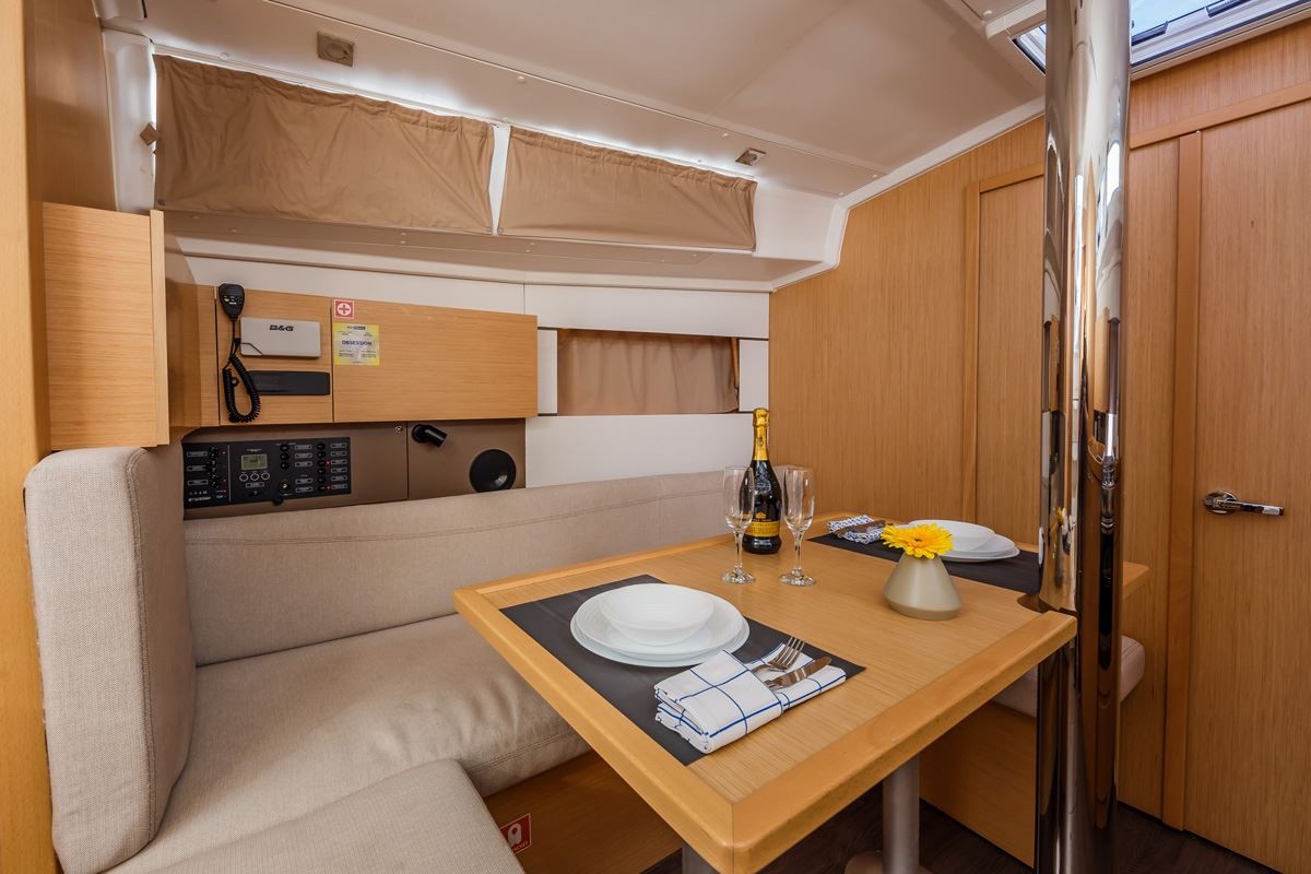 Oceanis 38.1, Pleasure | Yacht Charter Croatia