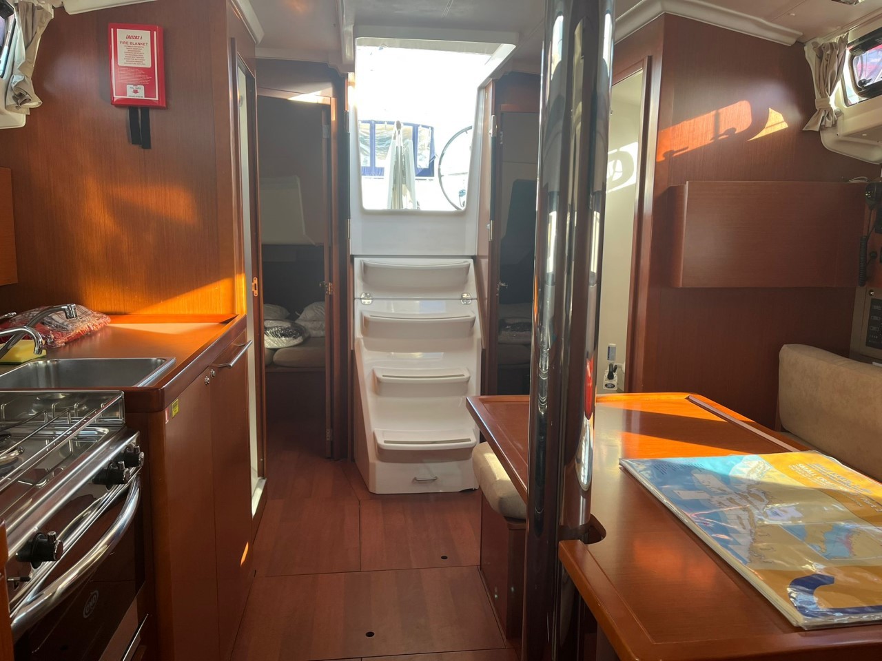 Oceanis 38.1, Sailor Mercury | Yacht Charter Croatia