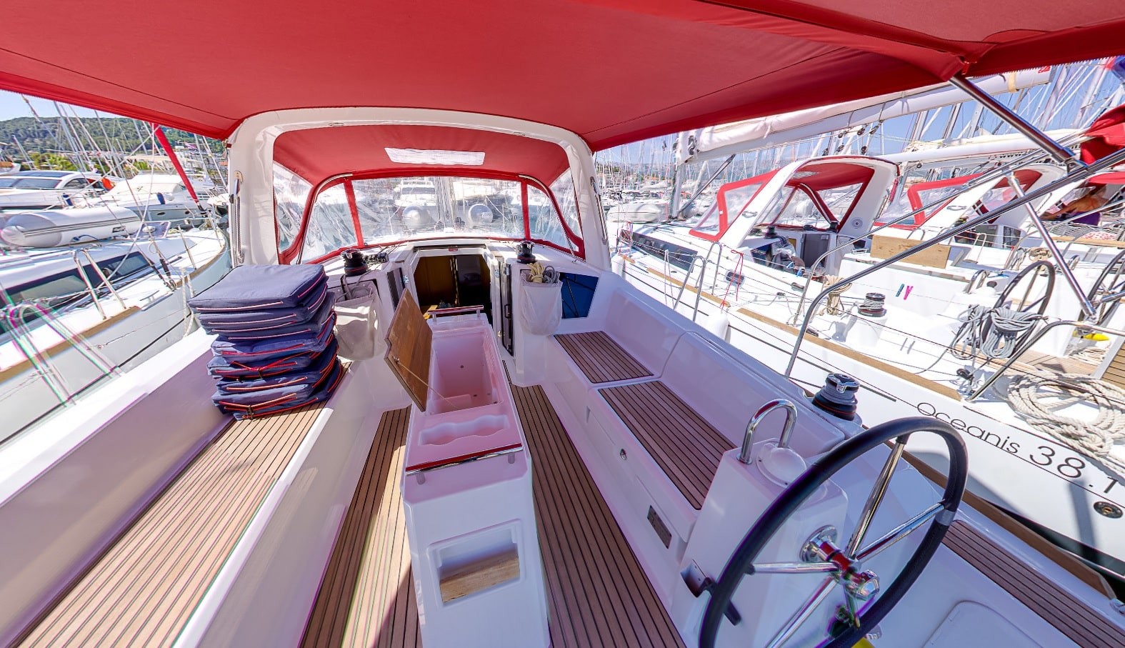 Oceanis 38.1, Teodora | Noleggio di Yacht Croazia