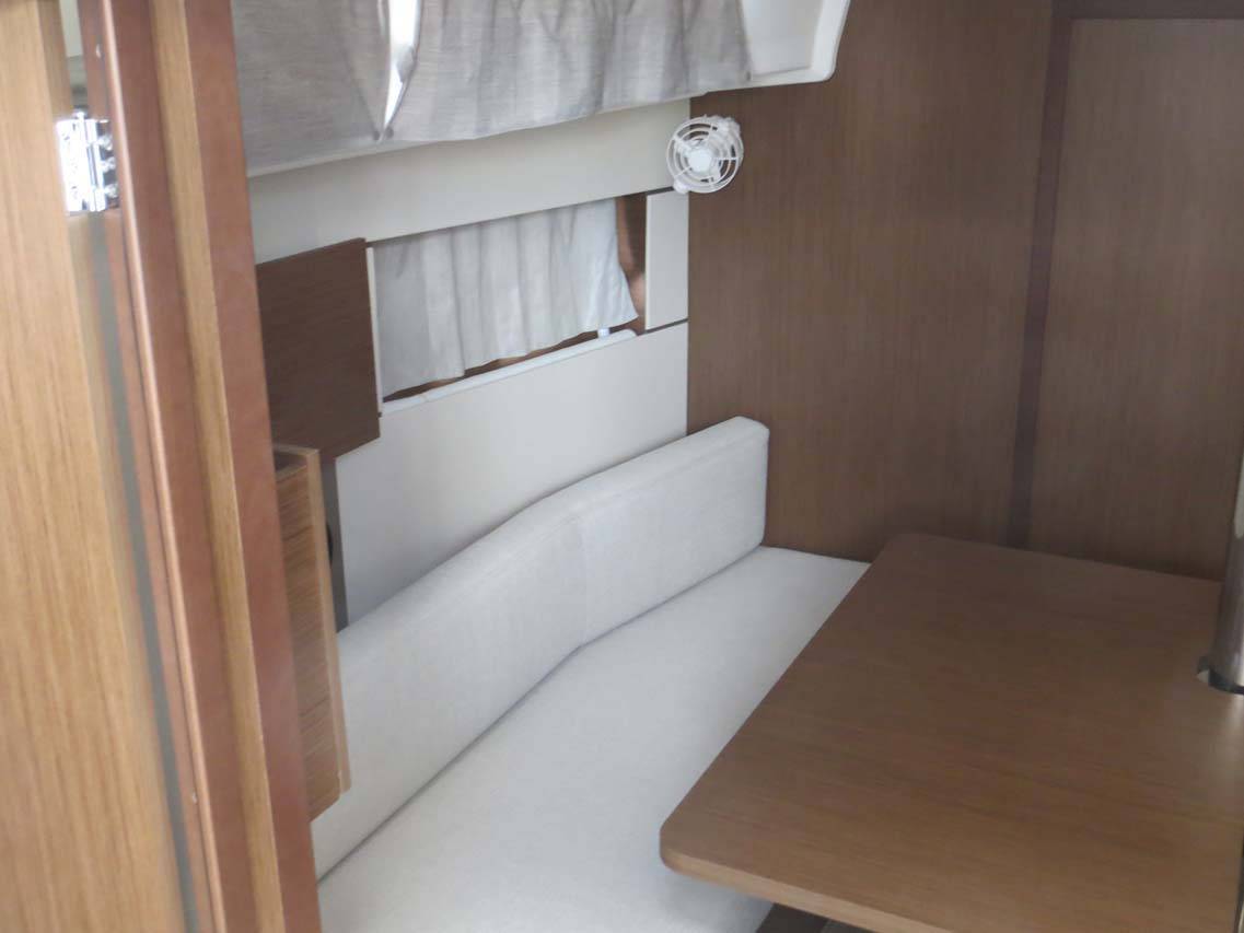Oceanis 38.1, Eleven | Yacht Charter Croatia