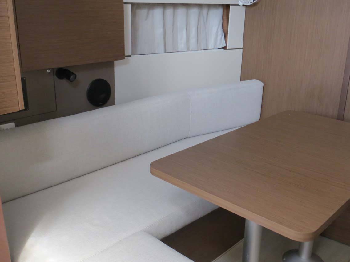 Oceanis 38.1, Eleven | Yacht Charter Croatia