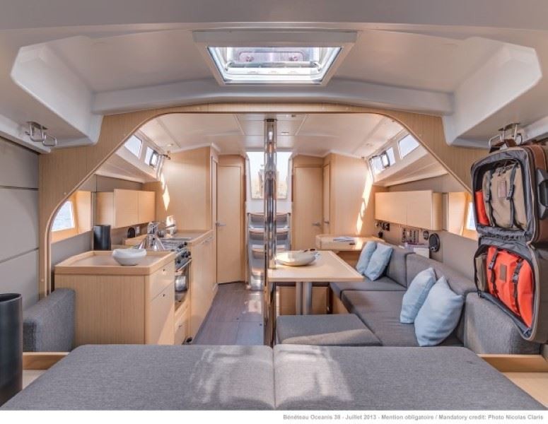 Oceanis 38.1, Eleven | Yacht Charter Croatia