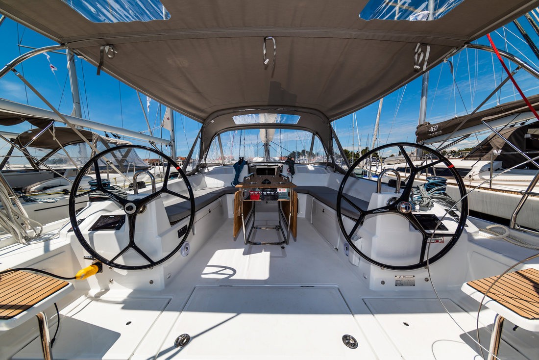Oceanis 40.1, Poseidon | Yacht Charter Croatia