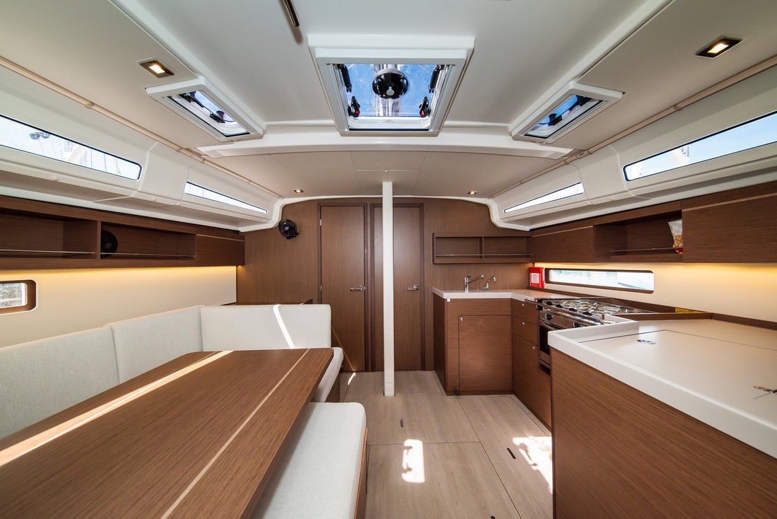 Oceanis 40.1, Poseidon | Yacht Charter Croatia