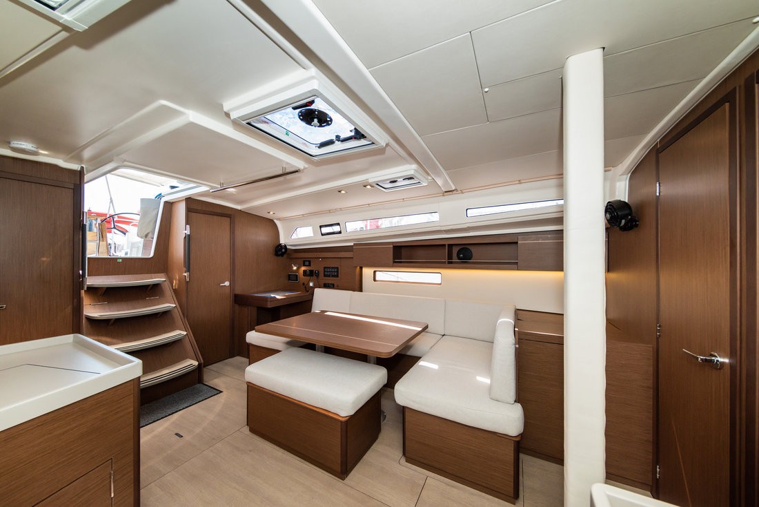 Oceanis 40.1, Poseidon | Yacht Charter Croatia