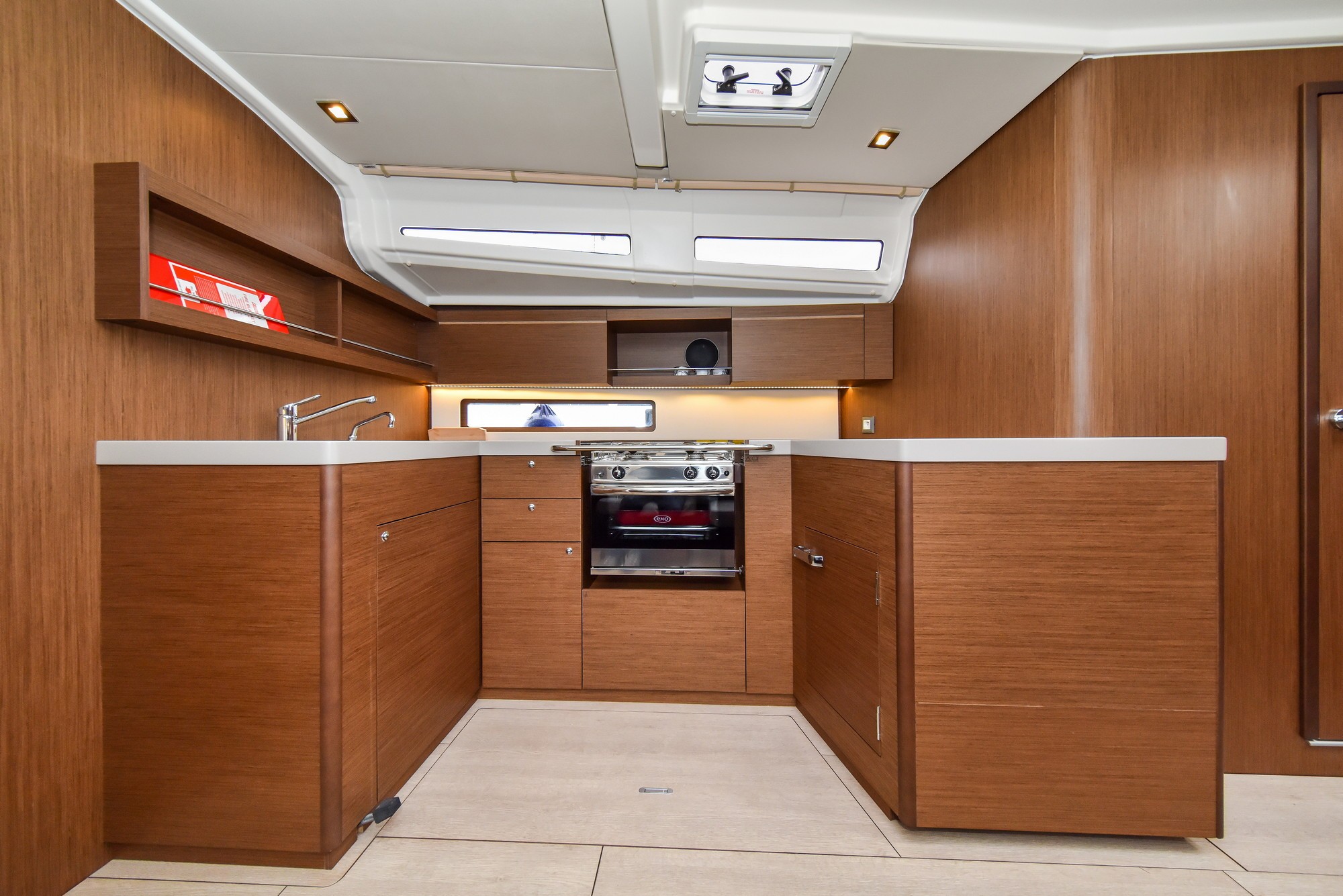 Oceanis 40.1, Eylin | Yacht Charter Croatia