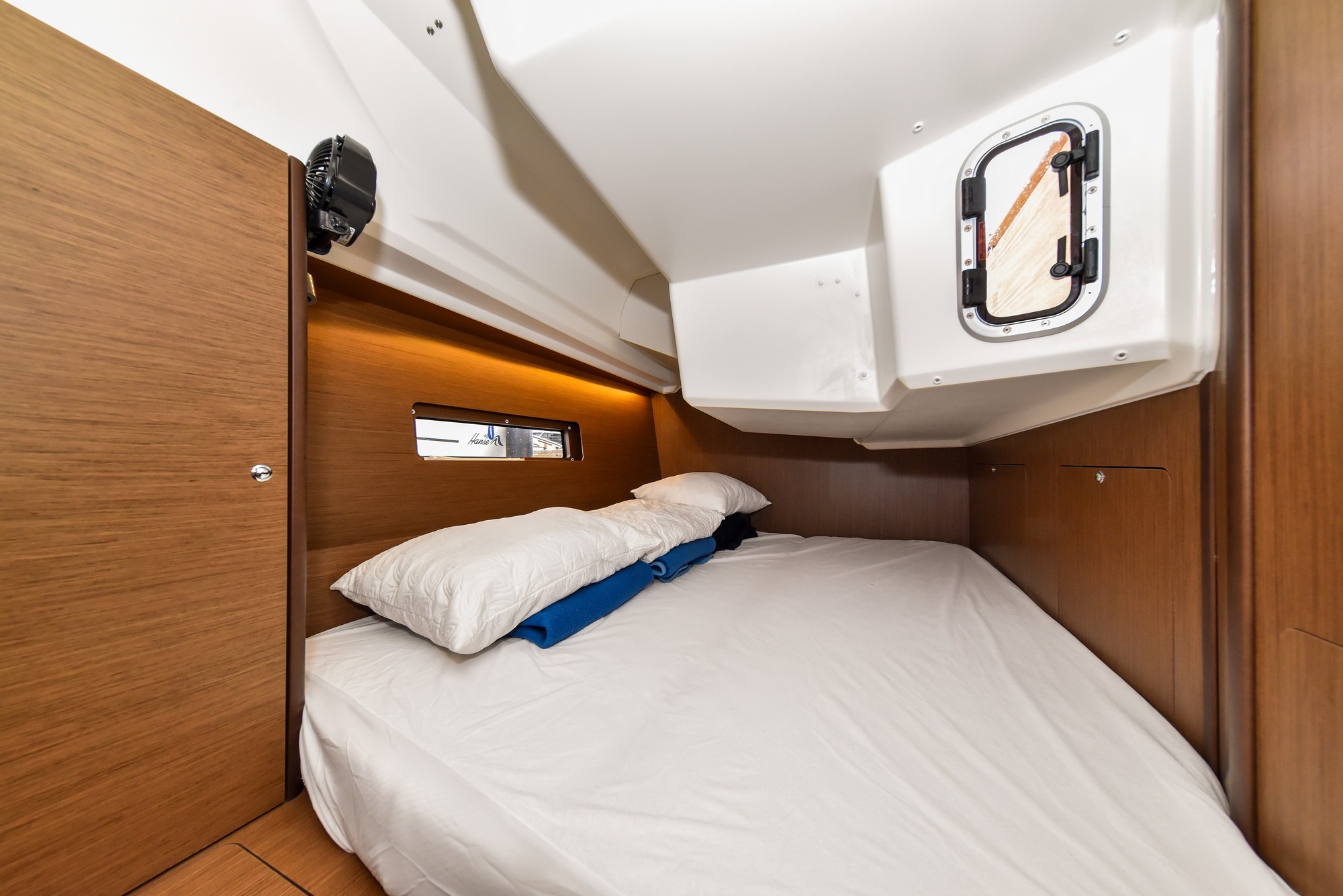 Oceanis 40.1, Eylin | Yacht Charter Croatia