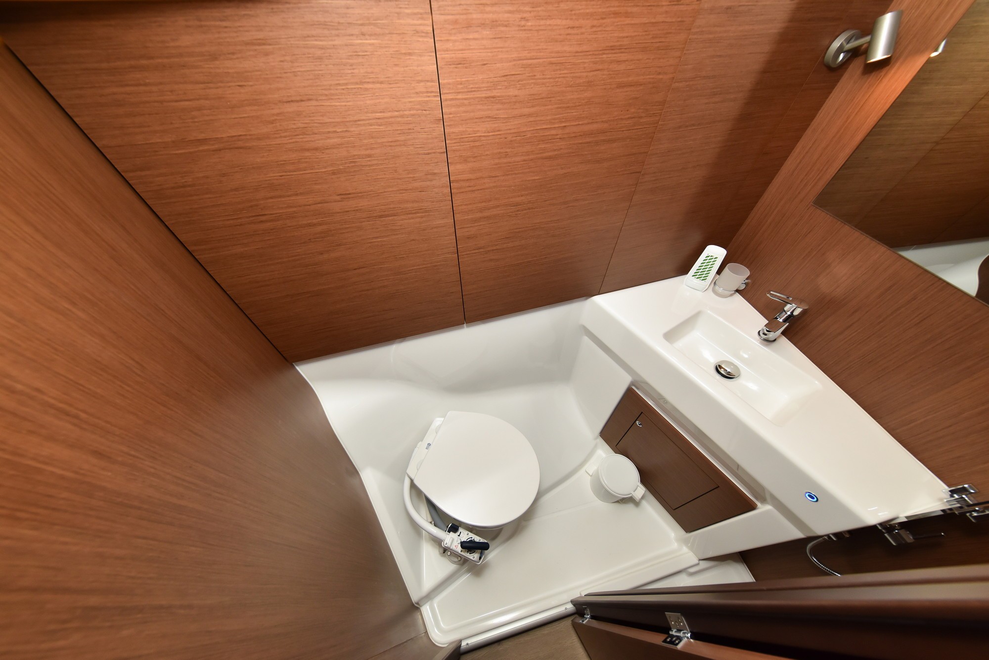 Oceanis 40.1, Eylin | Yacht Charter Croatia